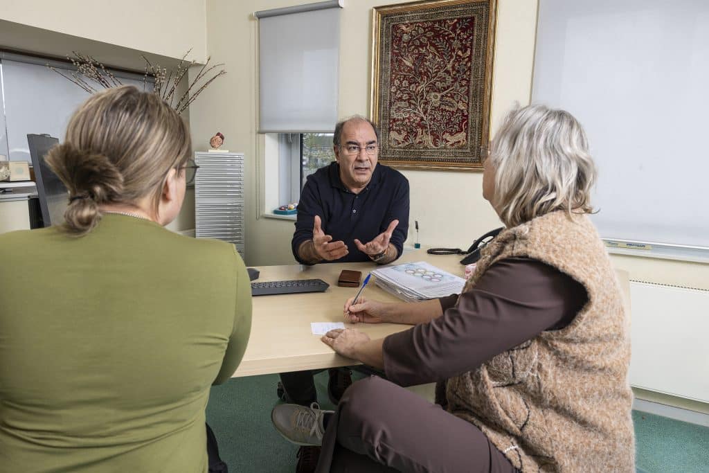 Huisarts in de spreekkamer
